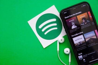 Spotify: artistas independentes ganham espaço e elevam lucros na plataforma