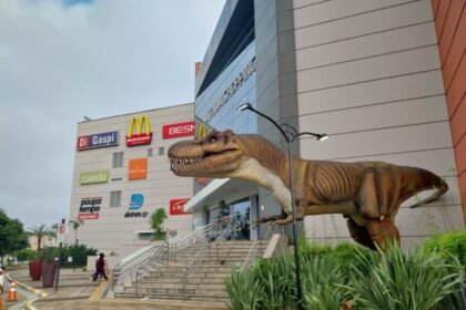 uma viagem espetacular à Era dos Dinossauros