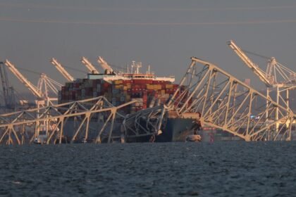 Navio que atingiu ponte nos EUA esteve envolvido em acidente na Bélgica em 2016