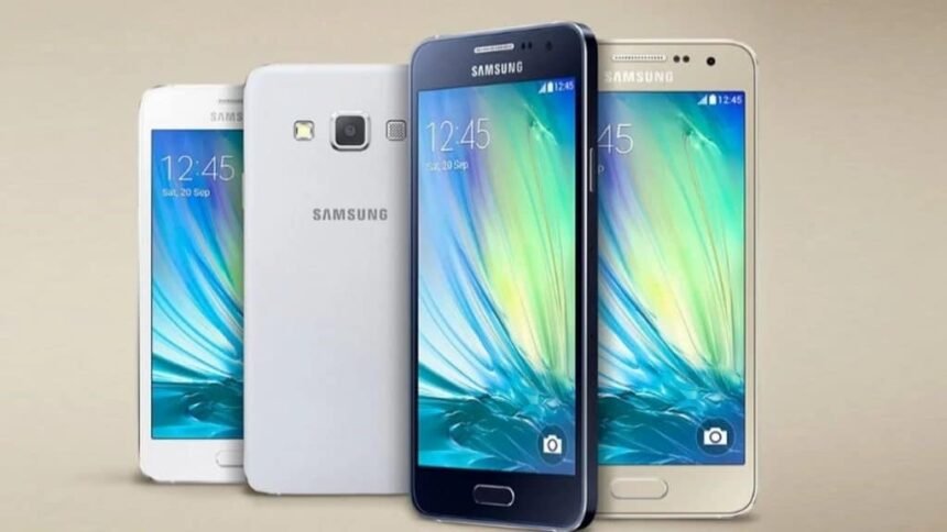 Galaxy A5 apresenta tela maior e LCD, uma das diferenças entre os celulares