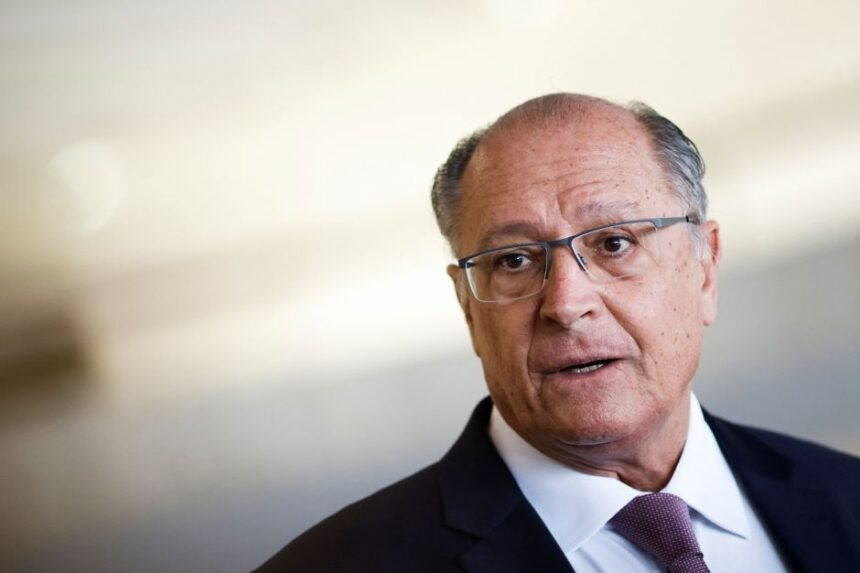Após reavaliação médica, Alckmin volta a cumprir agendas depois de isolamento por Covid-19