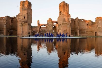 Ballet marca retorno da água aos antigos banhos de Caracalla, em Roma