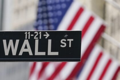 Bolsas de NY têm ligeira alta depois de comentários de membro do Fed | Finanças
