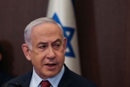 Cirurgia de hérnia de Netanyahu foi bem-sucedida, diz hospital