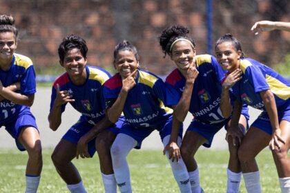 JUBs promovem maior participação feminina no futebol universitário